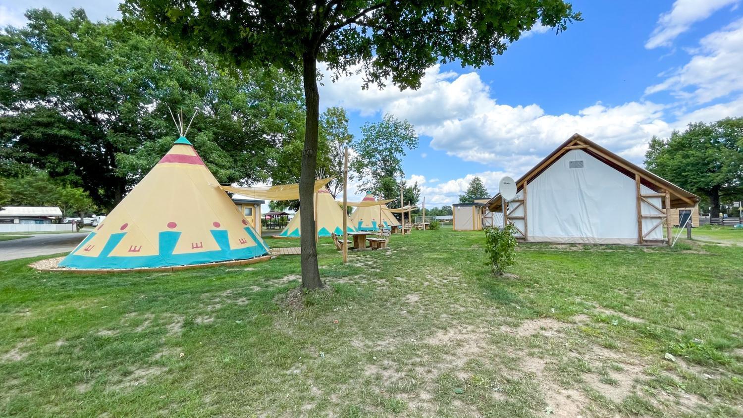 Апартаменти Tipi Illinois Falkenberg/Elster Екстер'єр фото